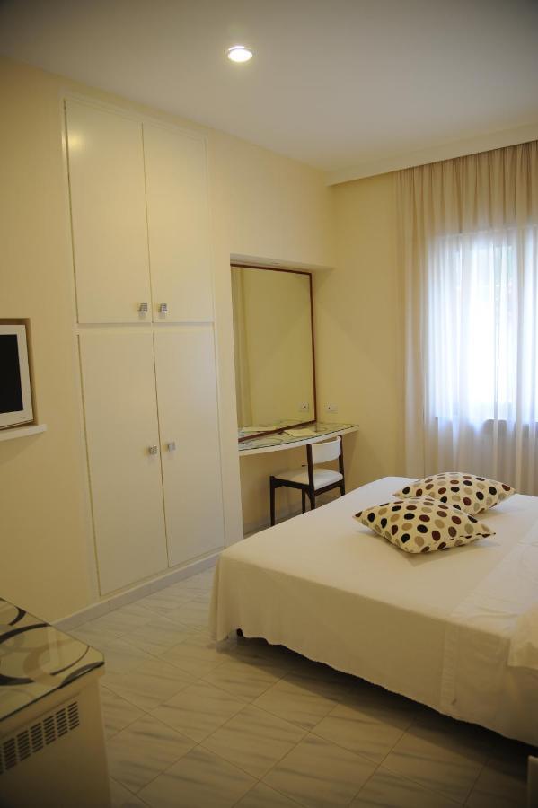 Via Capo Rooms Sorrento Szoba fotó